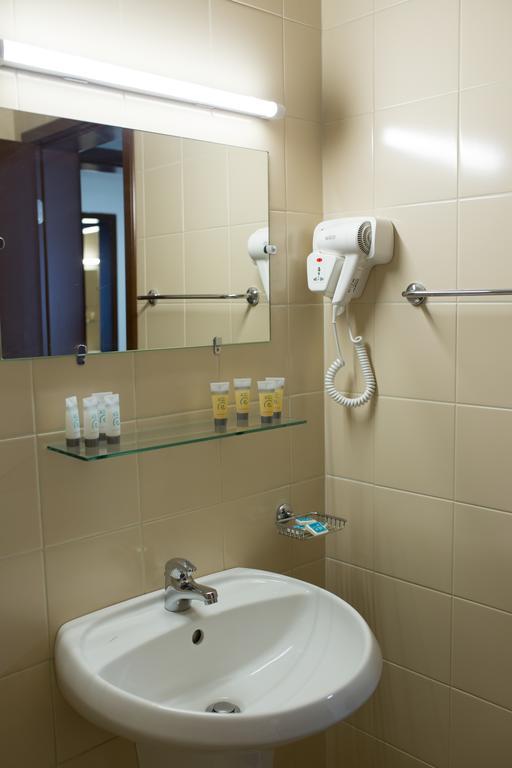 Otel Ema 3*